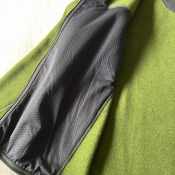 NWOT Arc'teryx Vintage 'Covert' full zip jacket size M in Green Bean - men's - Picture 6 of 9